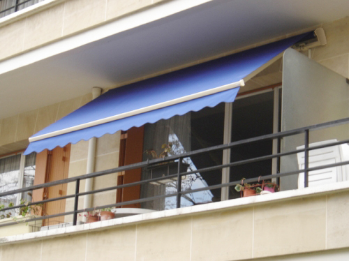 Store banne balcon appartement loggia