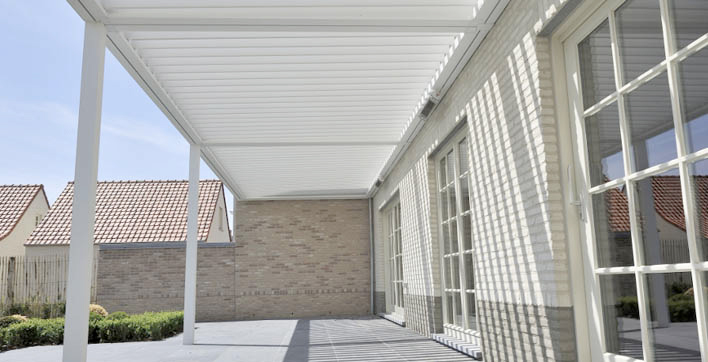 Pergola aluminium bioclimatique brise soleil