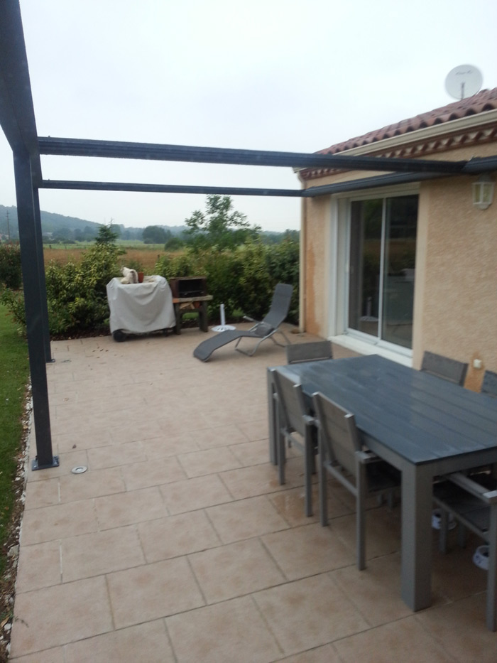 Pergola ouverte et lumire naturelle, luminosit dans la maison