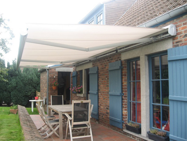 Store coffre extérieur LX530 Harol