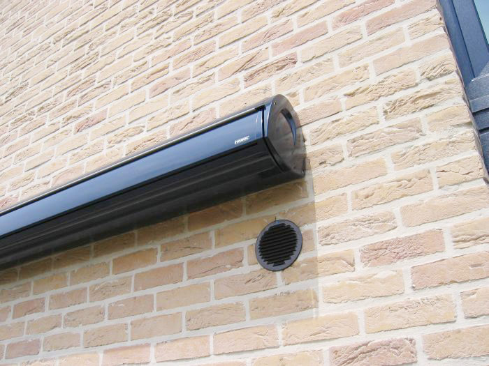 Protection solaire : Store coffre intégral Harol