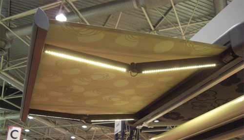 Store exterieur coffre On'x Lux toile Dickson Opéra