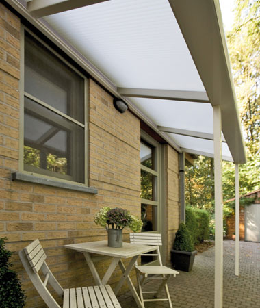 Pergola en toit polycarbonate