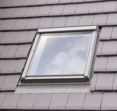 Fentre Velux : tuile grise EDW