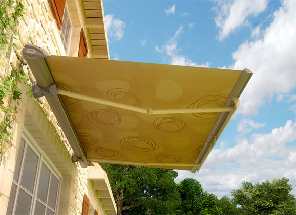 Roche store coffre awning retractable