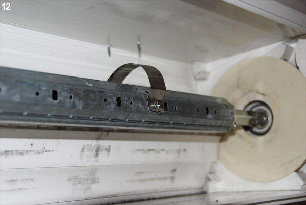 Volet roulant : attache tablier métallique bande inox
