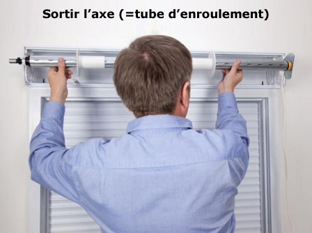 Démonter axe tube d'enroulement de volet roulant